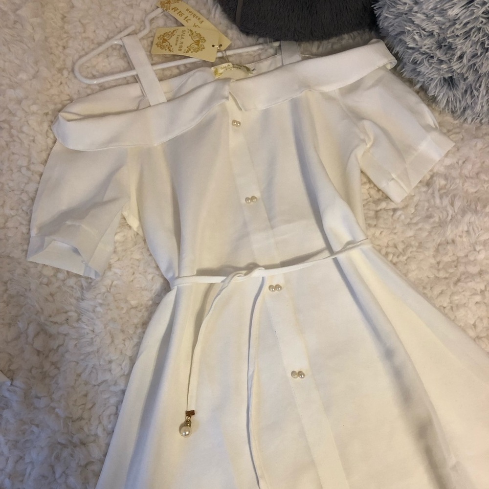 NWT— Strappy Off-Shoulder Babydoll Dress (Oaksa)